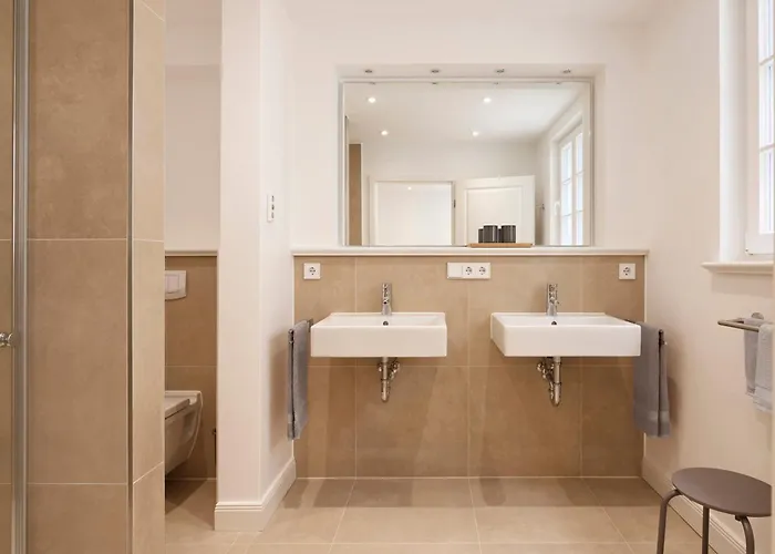 Semesterbostad Hoogen Hues *